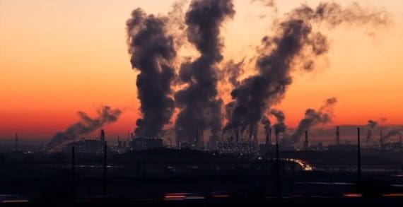 Canada shouldn’t stray from climate commitments in face of criticism Canada shouldn’t stray from climate commitments in face of criticism