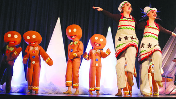 Christmas production puts people in the spirit Christmas production puts people in the spirit