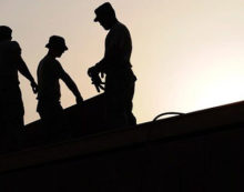 Online safety training: Are workers tuned in … or texting? Online safety training: Are workers tuned in … or texting?