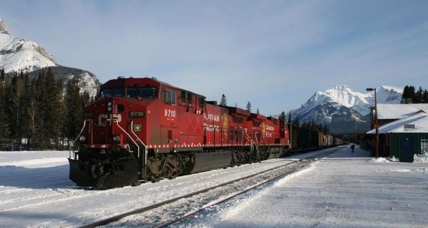 Canadian freight rail volume jumps in August