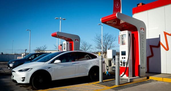 Petro-Canada launching electric vehicle charging stations